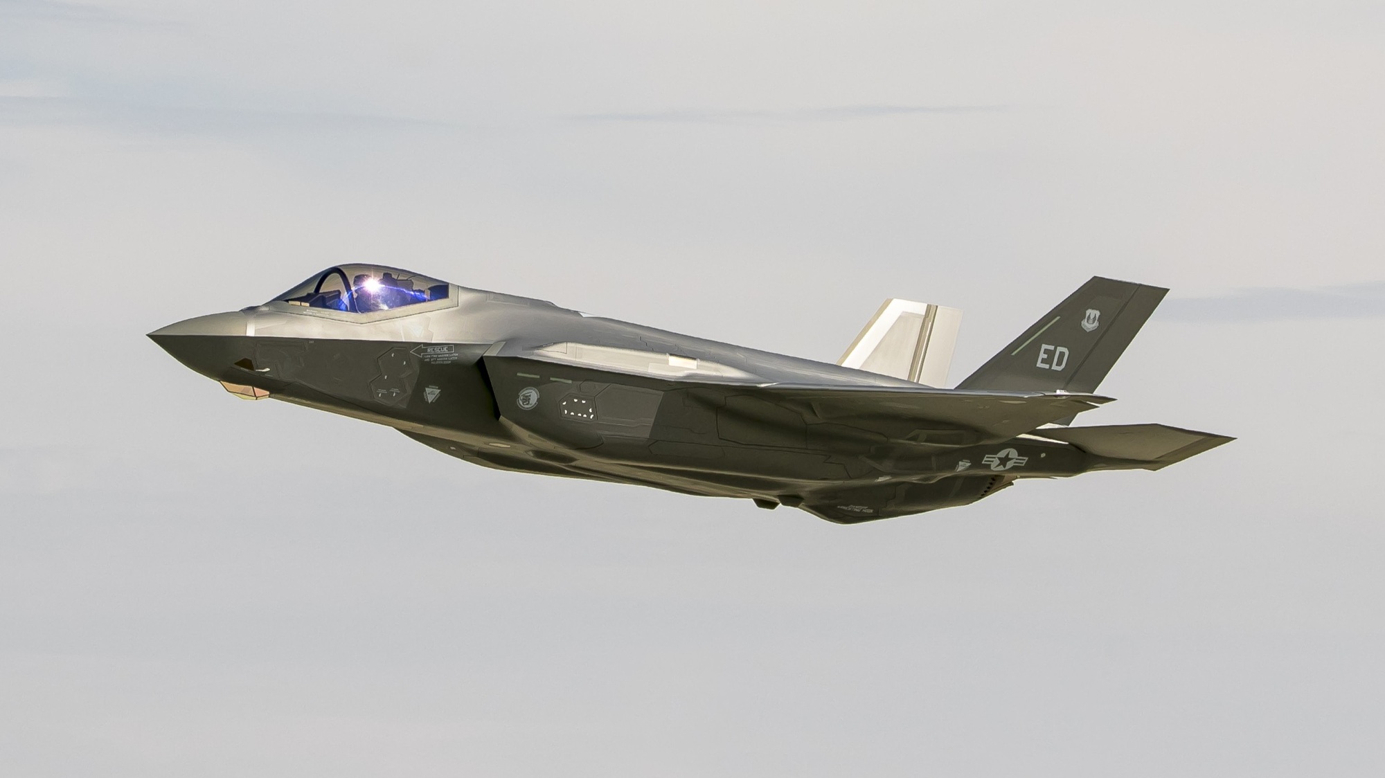DOT&E Says No Combat-Capable TR-3-Configured F-35s Were Delivered in FY2025