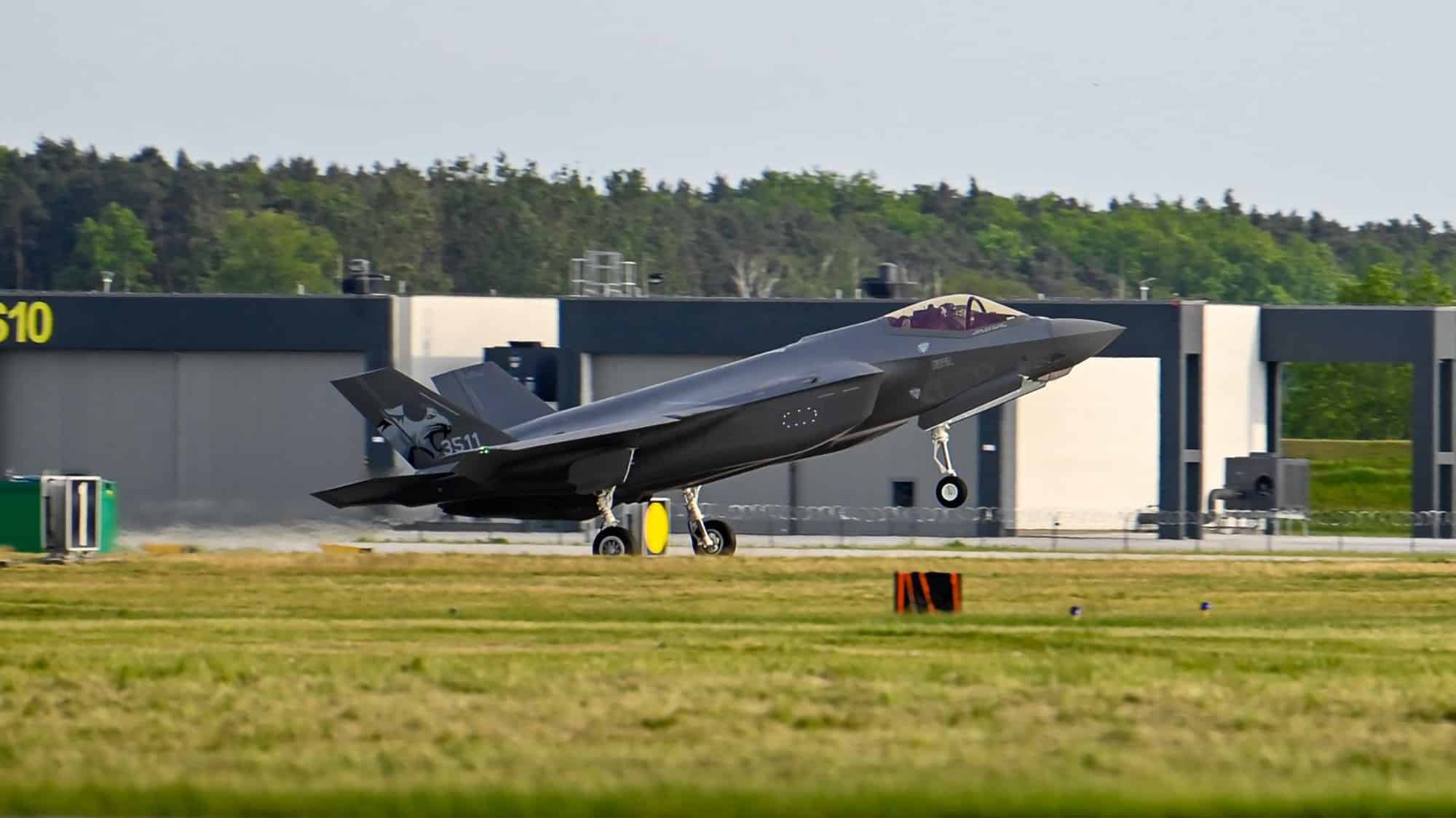 First Polish F-35s Arrive at Łask Airbase